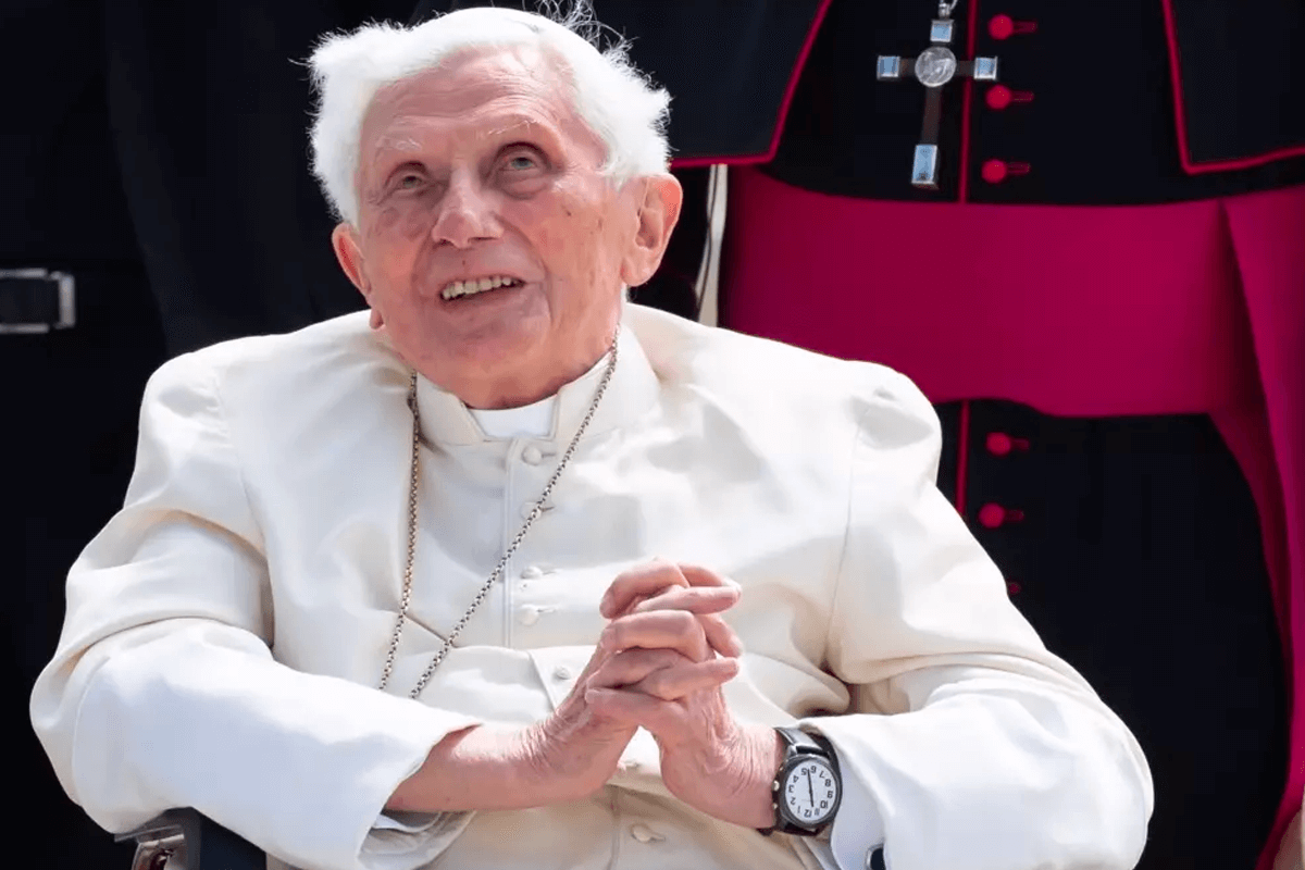 Muere Benedicto XVI